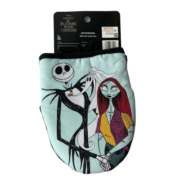 Disney Nightmare Before Christmas Oven Mitts NWT - Picture 4 of 5